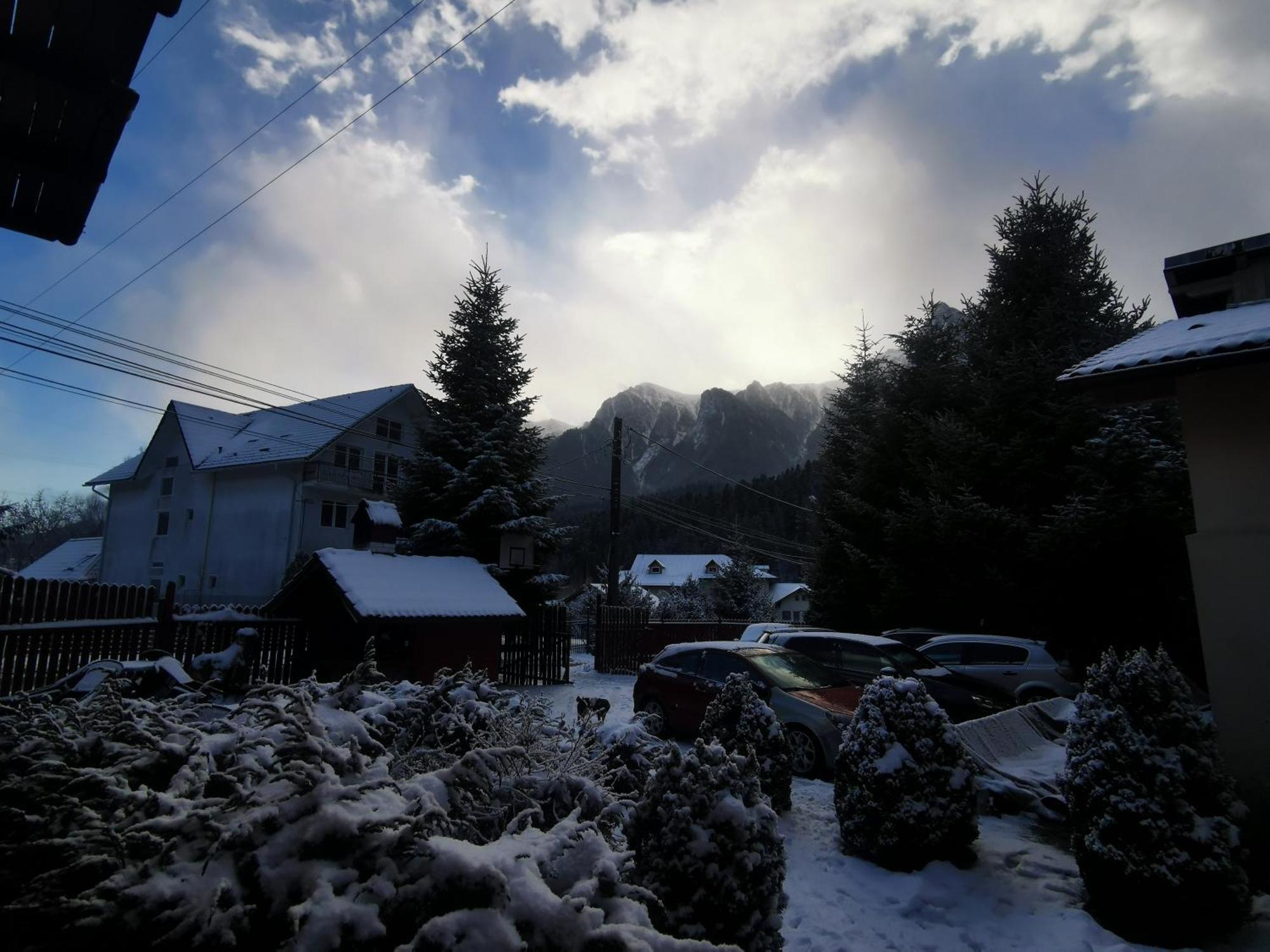 Pensiunea Fara Nume Buşteni Exterior foto