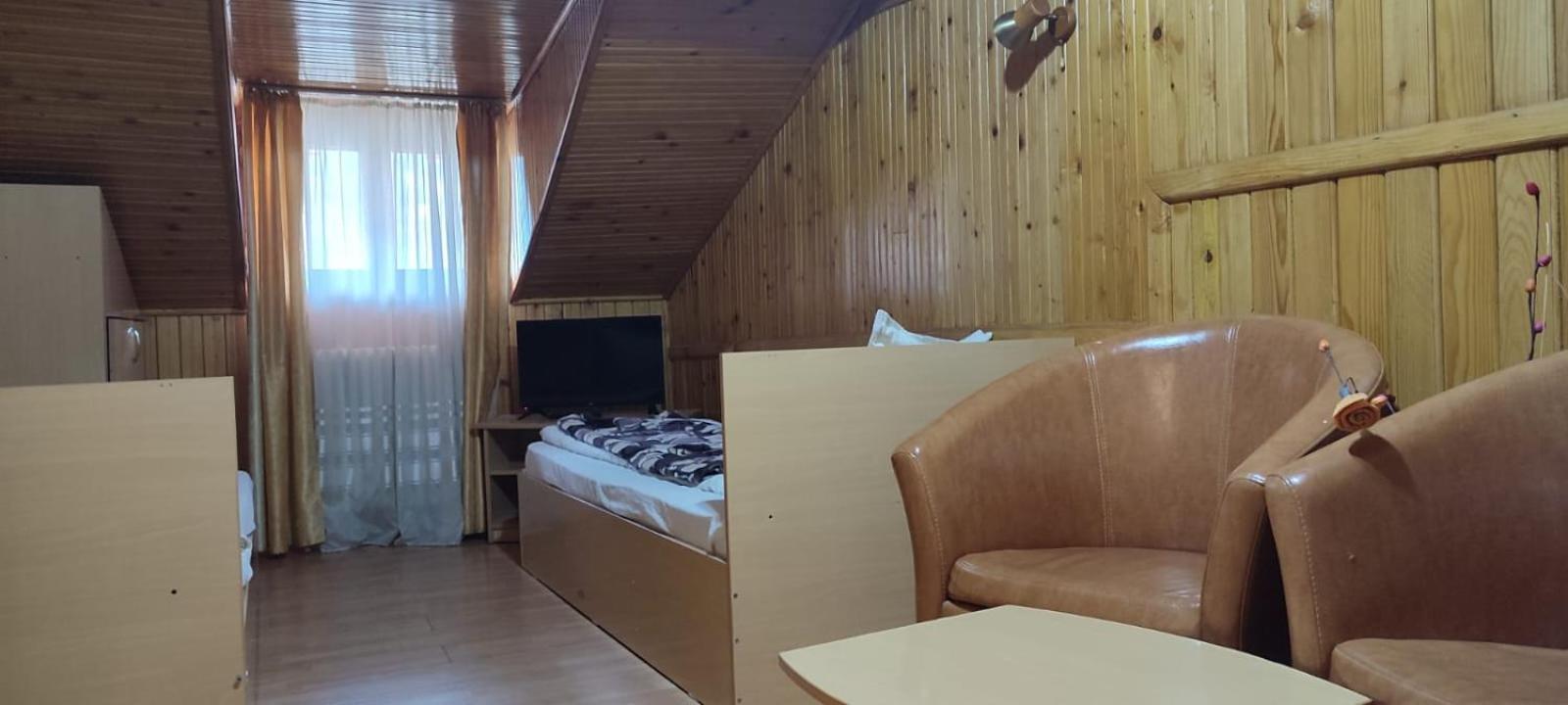 Pensiunea Fara Nume Buşteni Exterior foto